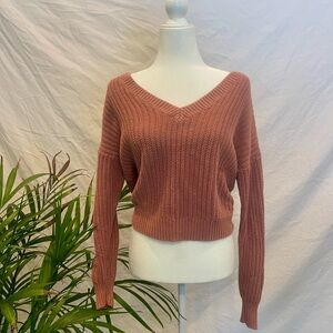 PINK Victoria's Secret Women's cropped sweater